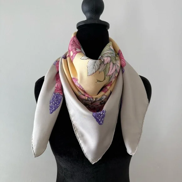 Hermes Floral Bouquet Silk Scarf in Cream Pink Blue - Picture 8 of 9